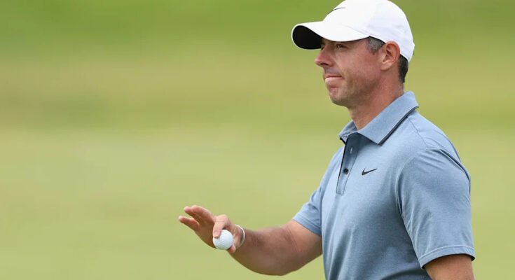 Portrush, Irlanda del Norte - 20 de julio: Rory McIlroy de Irlanda del Norte Putts en el sexto verde en el cuarto día del 153º campeonato abierto al Royal Portrush Golf Club el 20 de julio de 2025 en Portrush, Irlanda del Norte. (Foto de Christian Petersen / Getty Images)