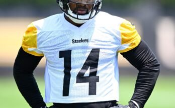 Kenneth Gainwell # 14 de los Pittsburgh Steelers en acción durante el minicampamento en el complejo deportivo UPMC Rooney el 11 de junio de 2025 en Pittsburgh, en Pensilvania.