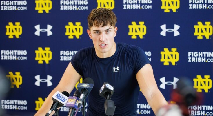 El ala apretada del fútbol Notre-Dame, Ty Washington, se siente como en casa ahora
