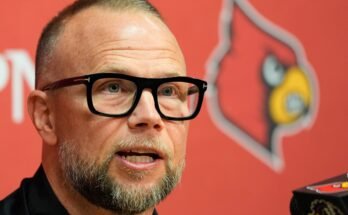 Baloncesto de Louisville Alister 2025-26: Informe de exploración de Khani Rooths