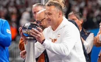 La encuesta del entrenador clasifica la pretemporada de los Longhorns de Texas N ° 1 por primera vez
