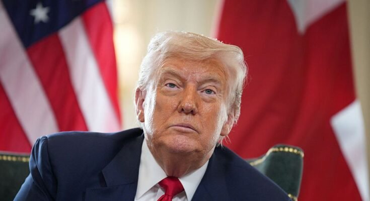 Donald Trump ordena la represión de `` motivados políticamente.