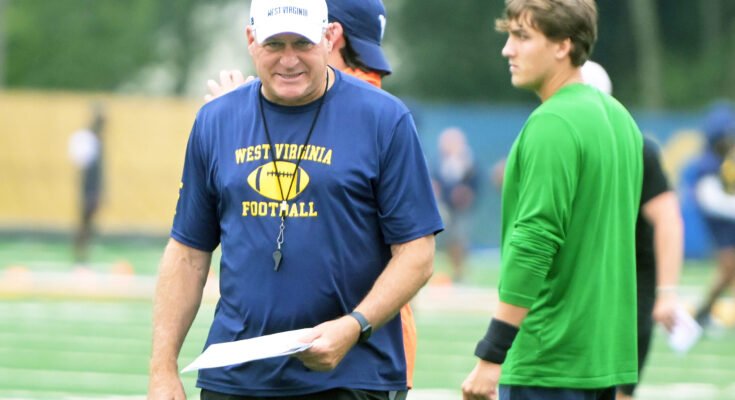Rodríguez molesto por la falta de tenacidad de WVU después del entrenamiento en las almohadillas