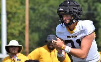 Fútbol de Missouri por Darris Smith 'hambriento' para regresar después de la lágrima de ACL