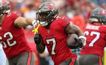 Clases de fútbol de fantasía 2025: Bustos por modelo probado de la NFL que predice el difícil año de Raheem Moster
