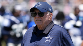 Jerry Jones de Cowboys no ha hablado con Micah Parsons desde la solicitud de comercio, no confía en que jugará la semana 1