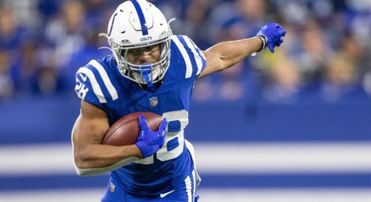 Fantasy Football Expert vs NFL Prop Windds: Ocho RBS planearon romper / debajo del mercado de apuestas