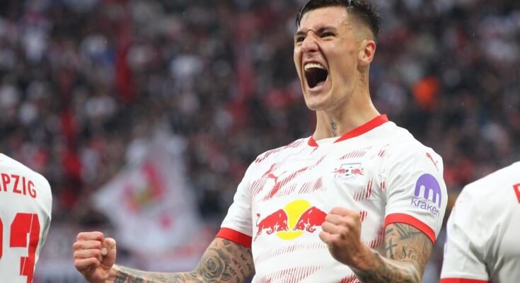 Mientras Man United y Newcastle están luchando por Benjamin Sesko, RB Leipzig Star hace lo que se necesita para Inglaterra.
