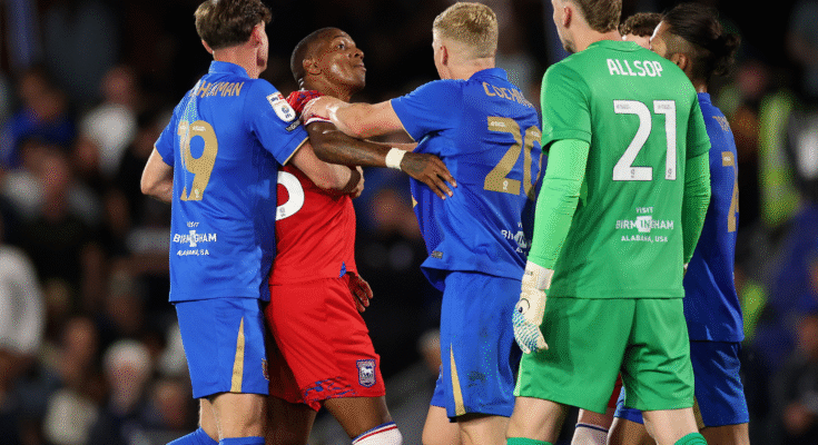 Birmingham City recientemente promovido muestra por qué tienen vistas de la primera liga en un empate 1-1 con Ipswich Town